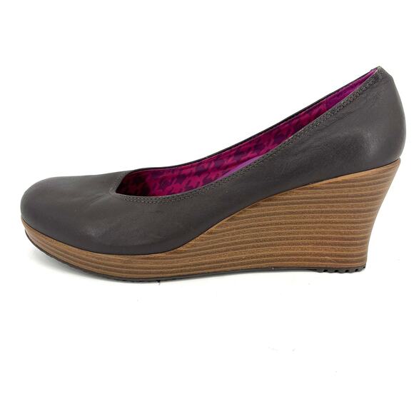 Crocs A-Leigh Closed Toe Leather Brown Wedge Pumps Women’s Size 10 Brown 14700 - Picture 1 of 9